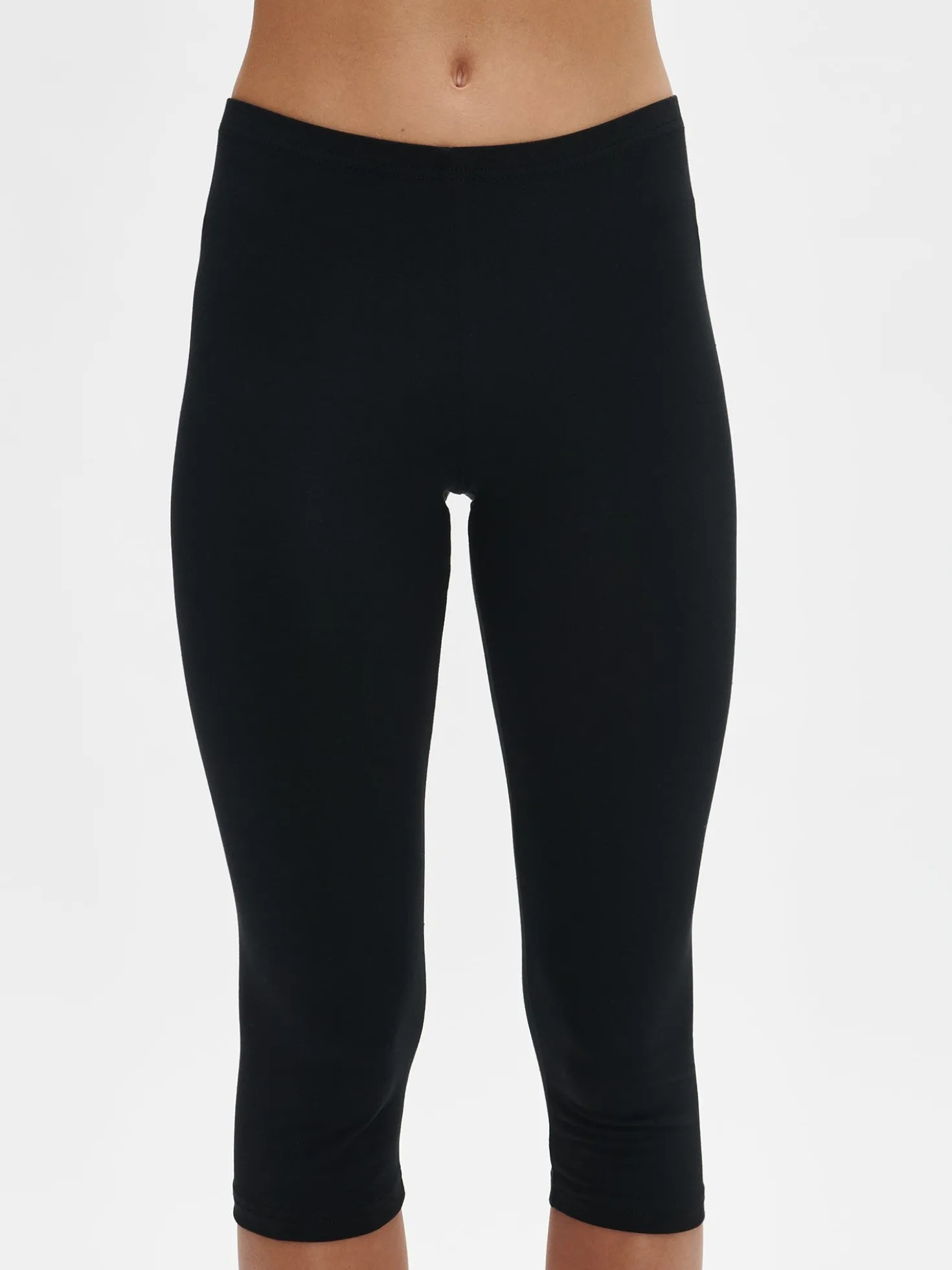 BASIC 3/4-leggingsit - musta